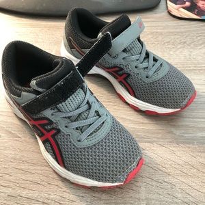 ASICS little kid shoes SZ12